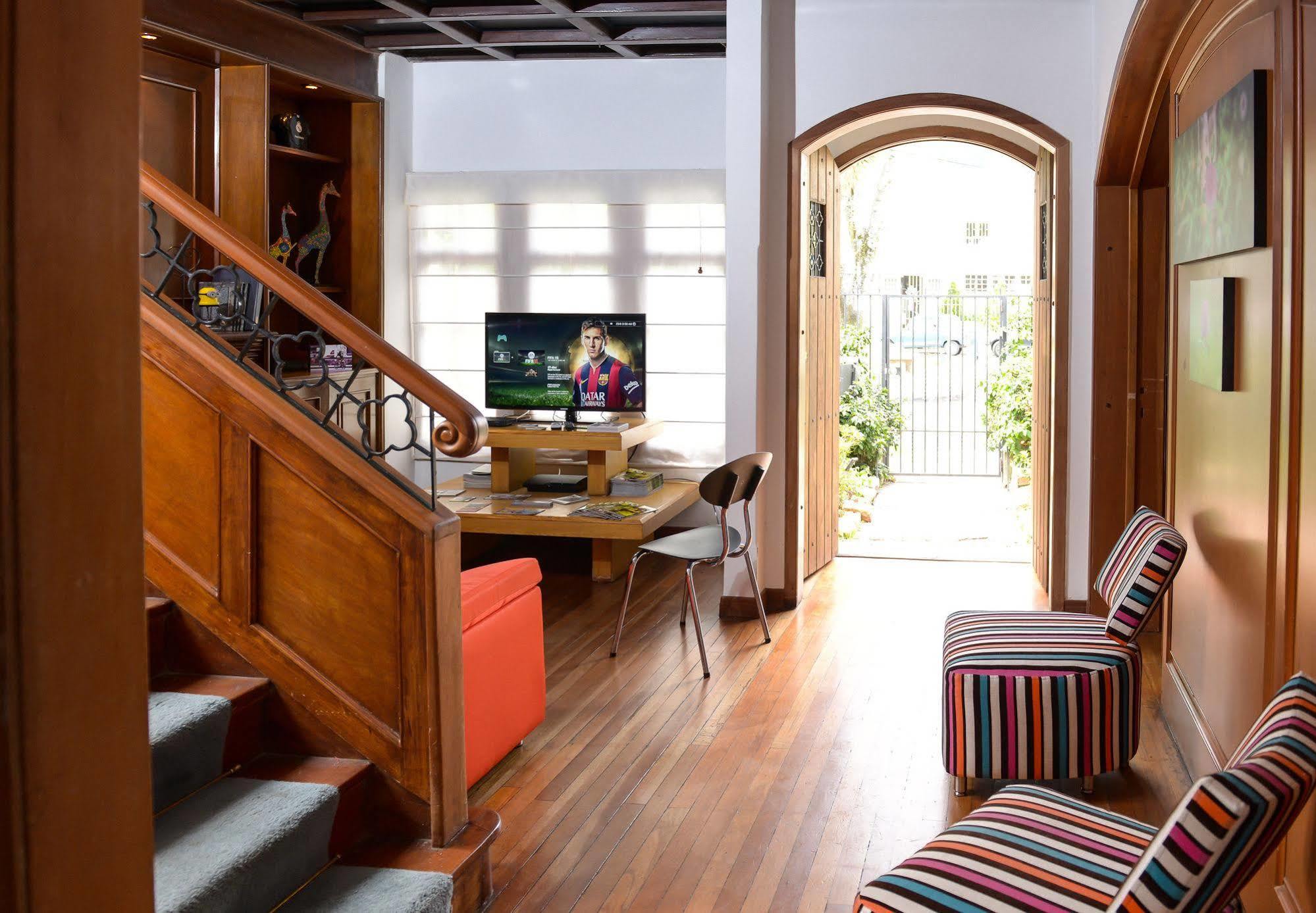 Mi Llave Hostels Bogota Exterior photo